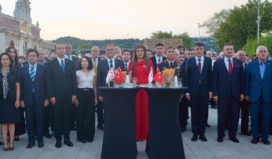 Mendeli: Türkiye’ye yürekten bağlıyız, ana vatanımızla et ve tırnak gibiyiz