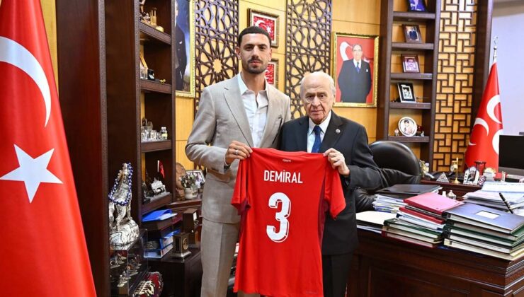 Milli futbolcu Merih Demiral, Bahçeli’yi ziyaret etti