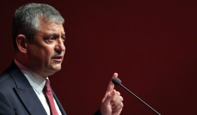 Özgür Özel'in ekibi yeni parti için ilk kez tarih ve milletvekili sayısı verdi
