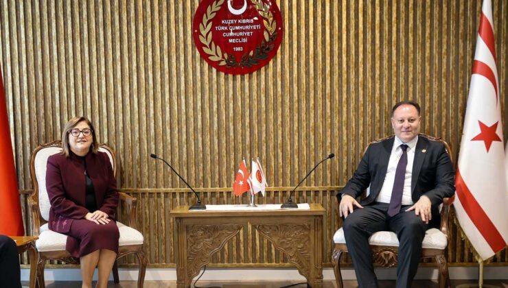 Öztürkler: Bir halkı dünyadan izole ederek barışı tesis edemezsiniz
