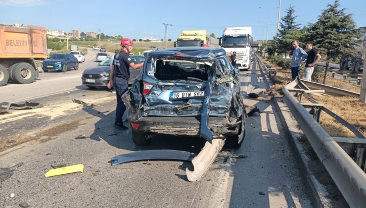 Samsun’da 8 aracın karıştığı zincirleme kaza; 2 yaralı