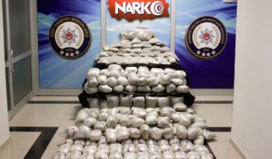 Siirt'te durdurulan tırda 170 kilogram kubar esrar yakalandı