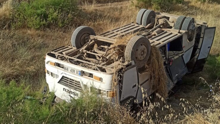 Tarım işçilerini taşıyan minibüs devrildi: 6’sı çocuk, 16 yaralı