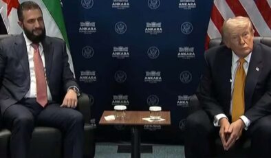 Trump'tan dikkat çeken Suriye çıkışı:  Terör listesinden çıkaracağım