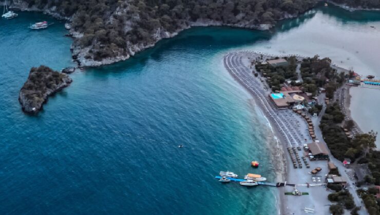 Türkiye'nin en tuhaf sınırı: 10 kulaçta il, 2 ayda nüfus değişiyor