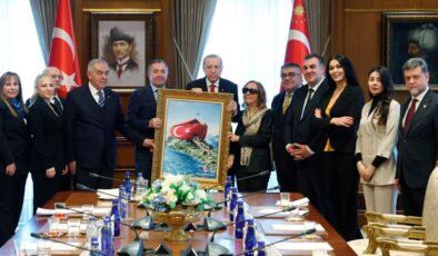 'Parlamenter sistemde ömür boyu başkan ol'
