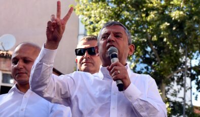 Yeni parti öncesi Özgür Özel'in masasındaki iki farklı senaryo