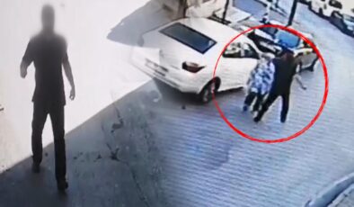 Yoldaki kadına arkadan saldırıp felaketi yaşattı!
