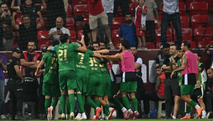 Süper Lig’de ilk kez mücadele eden Amedspor, Erzurumspor FK’yı 3 golle yendi, Süper Lig’e 3 puanla başladı