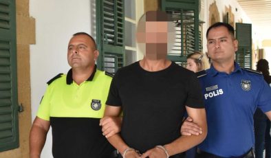 15 el ateş edildi, lastiği patlayan araçla kaçtı