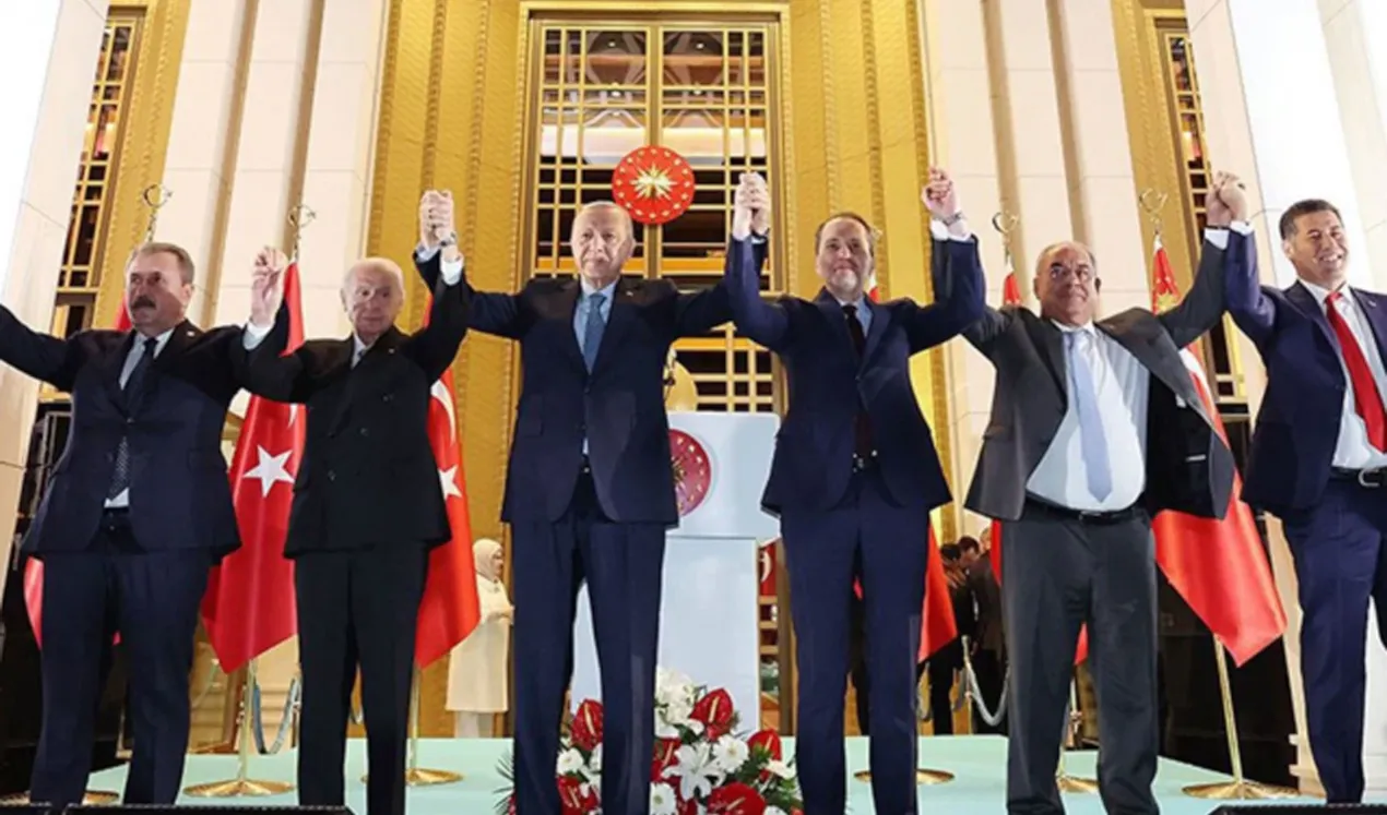 2023'te Erdoğan'ı desteklemişti… Fatih Erbakan adaylığını açıkladı