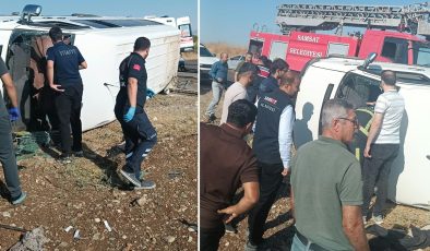 Adıyaman'da minibüs devrildi: 12 yaralı