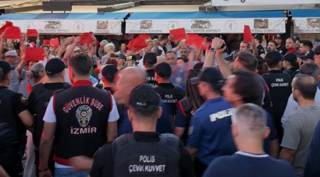AKP’ye geçene kırmızı kart