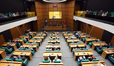 AKP'li belediye 4 bin kişiye 10'ar bin lira dağıttı iddiası