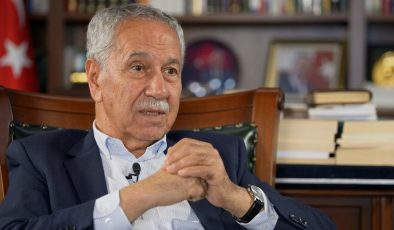 Arınç’tan Mısır turunda adrese teslim iki fıkra