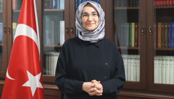 Atatürk’ü seven yollandı portresini asmayan kaldı
