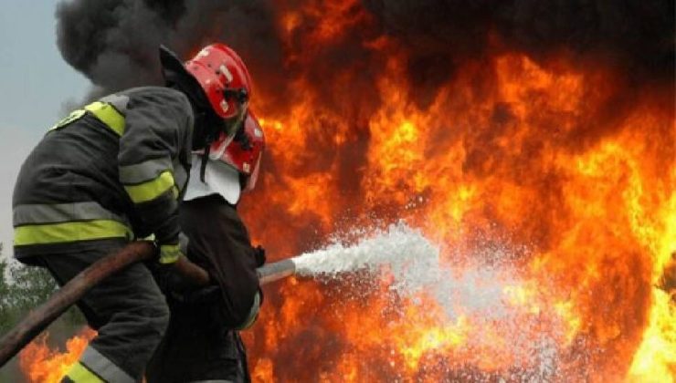 Atlılar ve İskele’de yangın: 10 dönümlük alan ve araç zarar gördü