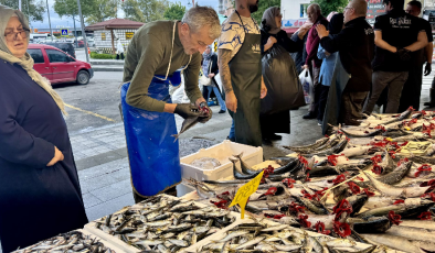 Balık tezgahlarında sezonun yıldızı belli oldu: Tanesi 125 lira