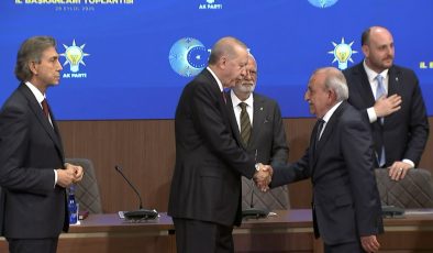 Belediye Başkanı AKP’ye geçti… Söylediklerini yedi yuttu