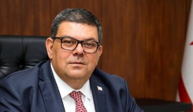 Berova’dan Özersay’a yanıt: Bu dosya sizin hükümet döneminizde de masanızdaydı
