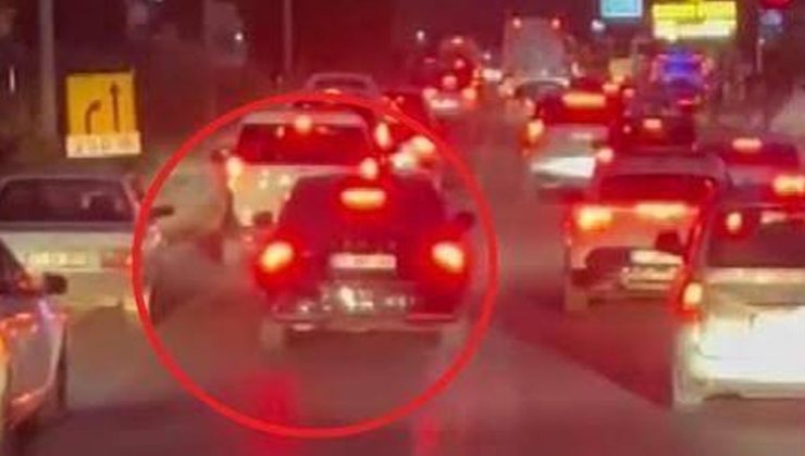 Çakarlı aracı ihbara giden itfaiyenin önüne geçti
