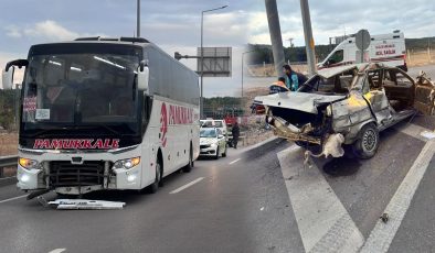 Çanakkale’de yolcu otobüsü ile otomobil çarpıştı! Can kayıpları var