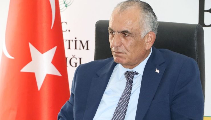 Çavuşoğlu AÖA yönetimiyle görüştü: Desteğimiz sürecek