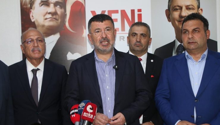 CHP'den istifa eden belediye başkanları Yeni Parti'ye katıldı