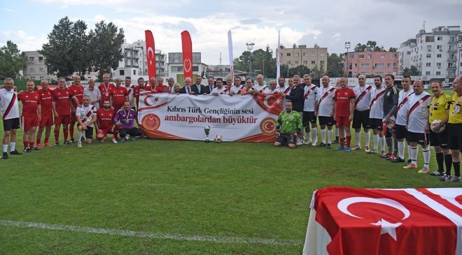 Cumhuriyet Meclisi ile TBMM futbol takımlarından dostluk maçı