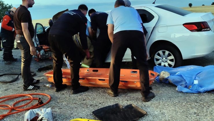 Düğün konvoyunda feci kaza: 2 ölü, 5 yaralı
