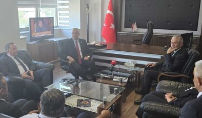 “Bu zor dönemde elimizi taşın altına koyabilecek  cesareti gösterebilmek önemlidir”