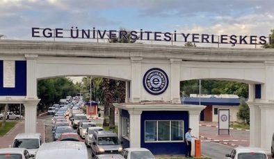 Ege Üniversitesi’ndeki güvenlik uygulaması çileye dönüştü: Veliler çocuklarını okula yetiştiremiyor
