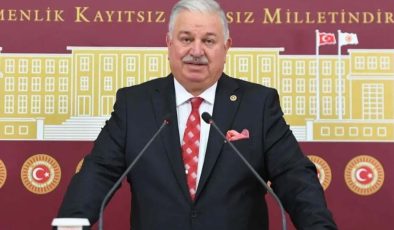 Fatih Erbakan istedi, Milletvekili Doğan Bekin istifa etti: AKP’ye geçeceği iddia edilmişti