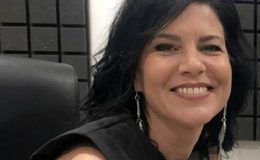 Gazeteci Oya  Lale Arslan tecritte tutuluyor
