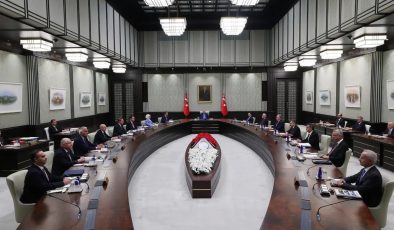 Gözler bu toplantıdan çıkacak açıklamada… Borsa çakıldı