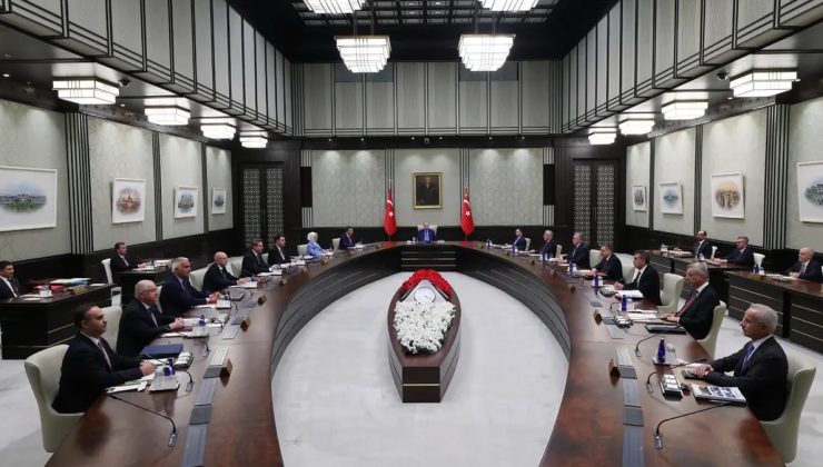 Gözler bu toplantıdan çıkacak açıklamada… Borsa çakıldı