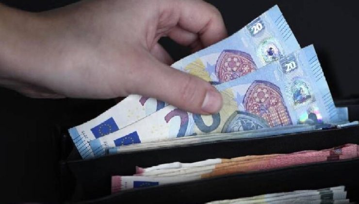 Güney Kıbrıs’ta maaşlar arttı