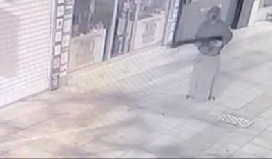 Güvenlik kamerası oyunu bozdu: Kadın kılığında dehşet saçan şüpheliye şafak baskını