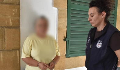 Eşini uyuduğu sırada 30 bıçak darbesi ile öldüren zanlının ceza-i ehliyetinin bulunmadığı öne sürüldü