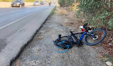 Bisikleti ile bariyerlere çarparak ağır yaralandı