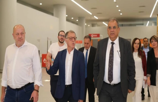 Sucuoğlu, Ercan Havalimanı’nı ziyaret ederek, küçük sorunların hızlı çözüm talimatı verdi
