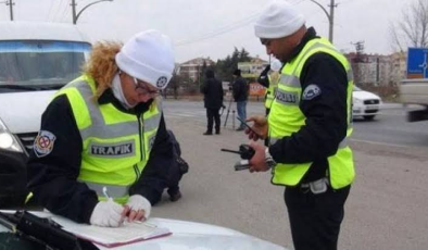 Küçük Kaymaklı’da tehlikeli sürüş yapan sürücüye 35 bin 446 TL ile 35 ceza puanı kesildi