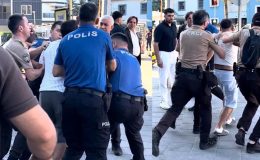 İnşaatta başlayan kavga polis merkezi önünde devam etti