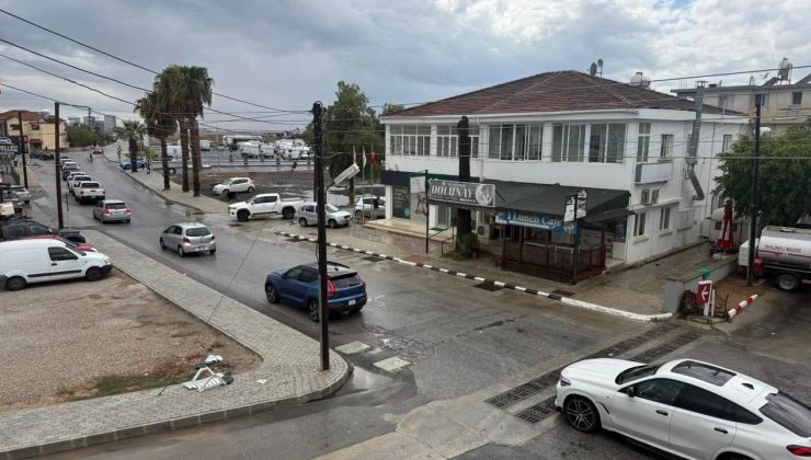 İskele’de sağanak yağış sonrası çalışmalar sürüyor