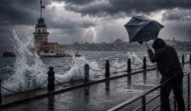 İstanbul Valiliği saat 15.20'de vatandaşları uyardı: Megakent genelinde fırtına ve şiddetli yağış alarmı!