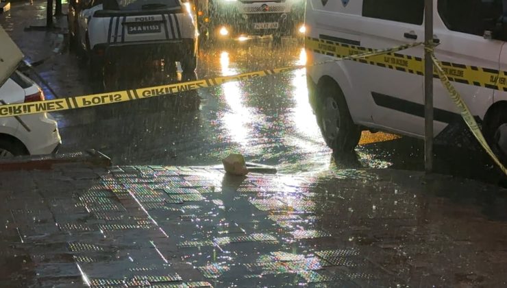 İstanbul'da dehşet! Camı kıramayınca iş yerinin önüne patlayıcı bırakıp kaçtılar