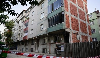 İstanbul'da kolonlardan ses gelen binalar tahliye edildi