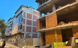İstanbul'da kolonlarından ses gelen iki bina apar topar boşaltıldı