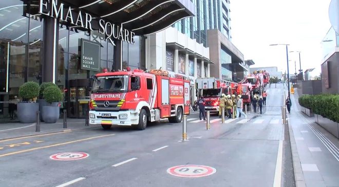 İstanbul'daki ünlü AVM'de korkutan yangın