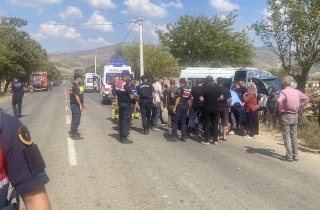 Karısını öldürüp onun teyzesini yaralayarak kaçan kişi yaşamına son verdi